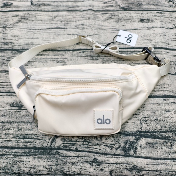 ALO Yoga Handbags - ALO Yoga Explorer Convertible Pack | 3L Nylon Waist Bag